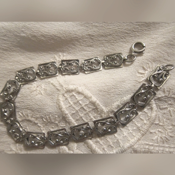 Victorian revival Danecraft silver bracelet - Picture 1 of 5